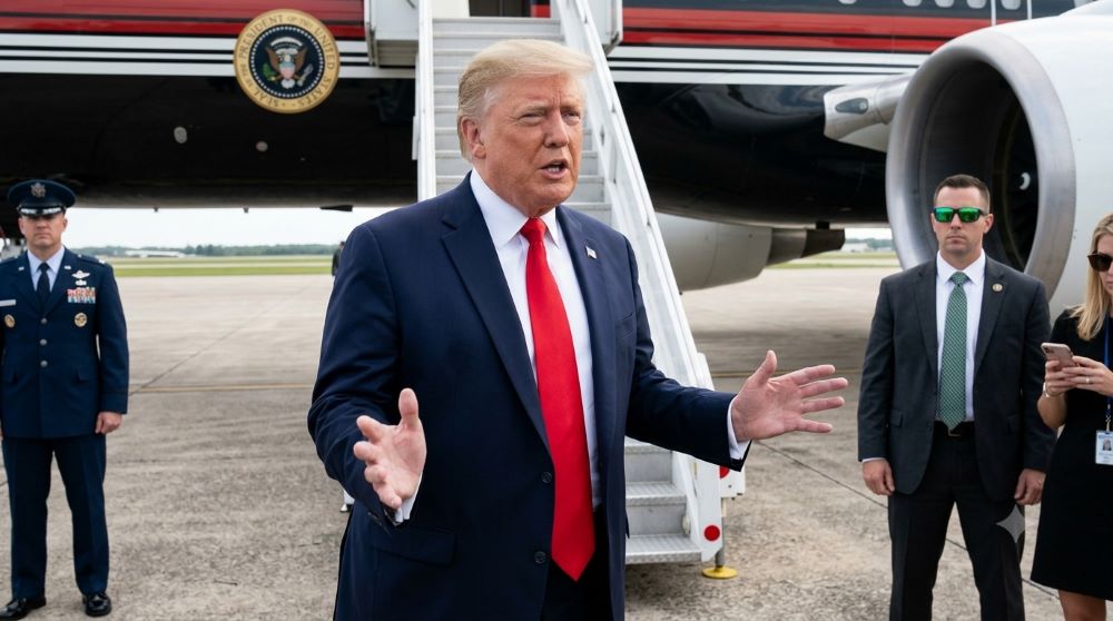 Trump nói đàm phán với Iran đi được một chặng đường dài nhưng Hormuz vẫn chưa thông