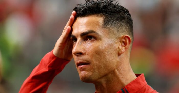 Vé xem Ronaldo ở vòng 1/16 World Cup 2026 tăng mạnh, có nơi được rao bán với giá gần 4 cây vàng vì sức hút lớn của siêu sao Bồ Đào Nha.