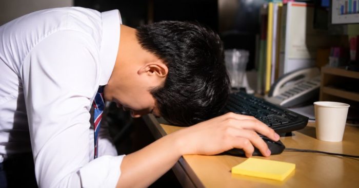Người trẻ ngày càng gặp tình trạng não đặc, hay quên. Chuyên gia lý giải nguyên nhân và cách cải thiện sức khỏe não bộ.