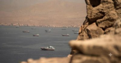 Iran đòi quyền kiểm soát Hormuz và thu phí tàu bè, tàu ngoại mắc cạn ở eo biển
