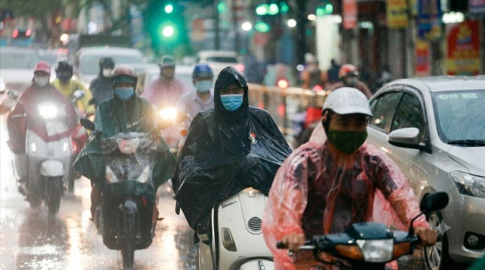 Dự báo thời tiết hôm nay 0 4-7: Do ảnh hưởng bão số 1, miền Bắc và ven biển mưa to đến rất to, có nơi tới 500mm. Cập nhật ngay diễn biến mưa bão tại đây.