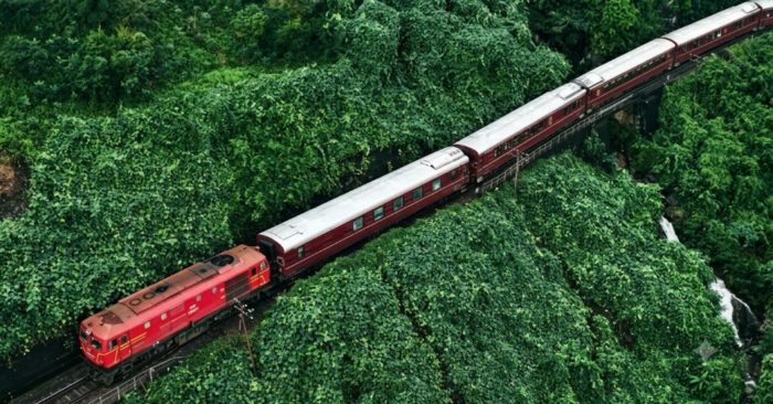 Khám phá đoàn tàu hạng sang SJourney đầu tiên ở Việt Nam với giá vé 220 triệu đồng, đưa du khách trải nghiệm hành trình nghỉ dưỡng di động suốt gần 10 ngày.