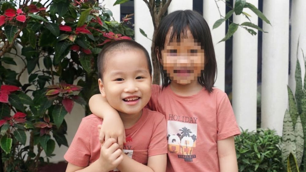 Bé trai 6 tuổi ở Hà Tĩnh đột ngột mất tích khi đến nhà bà ngoại chơi. Lực lượng chức năng đang khẩn trương huy động người dân tìm kiếm cháu bé.
