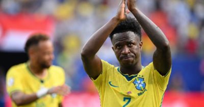 Vinicius xin lỗi người hâm mô, Brazil gục ngã và giấc mơ World Cup tan vỡ