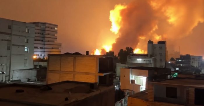 Iran tuyên bố không đầu hàng sau cuộc tập kích của Mỹ, trong khi Washington cảnh báo về đòn tấn công chưa từng có.