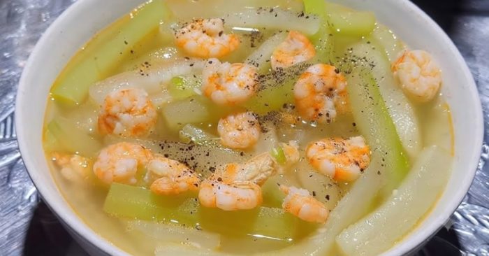 Khám phá ngay 5 món canh thanh mát, bổ dưỡng giúp làm sạch gan và bồi bổ thận hiệu quả từ những nguyên liệu quen thuộc trong gian bếp Việt. Xem ngay!