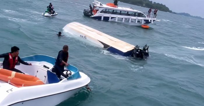 Vụ lật ca nô ở Phú Quốc khiến 15 người tử vong, một trong hai du khách nguy kịch đã tỉnh táo trở lại. Cập nhật diễn biến mới nhất.