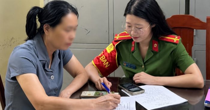 Người phụ nữ chuyển nhầm 400 triệu đồng được cơ quan chức năng hỗ trợ lấy lại tiền, cảnh báo rủi ro giao dịch ngân hàng.