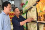 Nông dân Hải Phòng giữ ruộng rươi để đổi lấy gạo sạch xuất khẩu