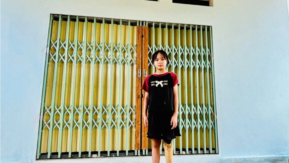 Bé gái khuyết tật mồ côi sắp có mái ấm mới nhờ sự chung tay của bạn đọc và các nhà hảo tâm.