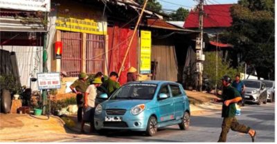 Hai người đàn ông tử vong trong xe ô tô đỗ bên quốc lộ 32
