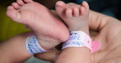 Bộ Y tế mở rộng đối tượng hỗ trợ tiền cho phụ nữ sinh con