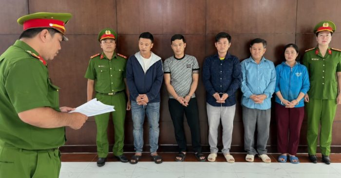 Triệt phá đường dây sản xuất bột ngọt, hạt nêm giả quy mô lớn, ngăn nguy cơ hàng giả len lỏi vào hàng chục nghìn bữa ăn.