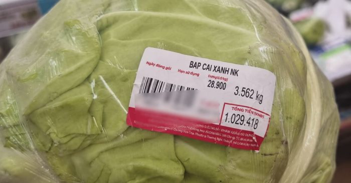 Cây bắp cải giá hơn 1 triệu đồng khiến một bà mẹ ở Hà Nội bất ngờ khi thanh toán. Xem nguyên nhân và diễn biến vụ việc.