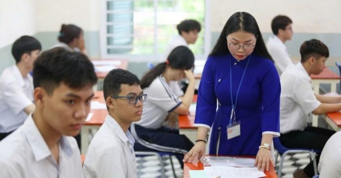 Chuyên gia phân tích lý do nên tách kỳ thi tốt nghiệp THPT và tuyển sinh đại học để đảm bảo tính phân hóa và công bằng. Đọc ngay để nắm bắt thông tin mới nhất.