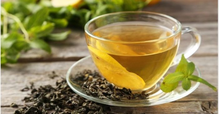 : Uống trà xanh mỗi ngày có thể hỗ trợ sức khỏe gan, cải thiện một số chỉ số gan và bảo vệ tế bào gan nhờ EGCG.