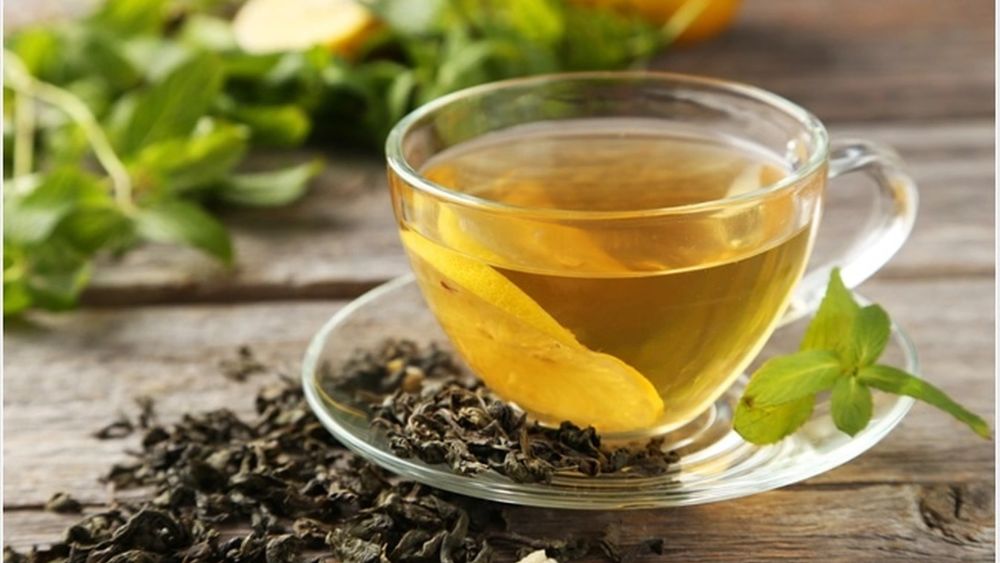 : Uống trà xanh mỗi ngày có thể hỗ trợ sức khỏe gan, cải thiện một số chỉ số gan và bảo vệ tế bào gan nhờ EGCG.