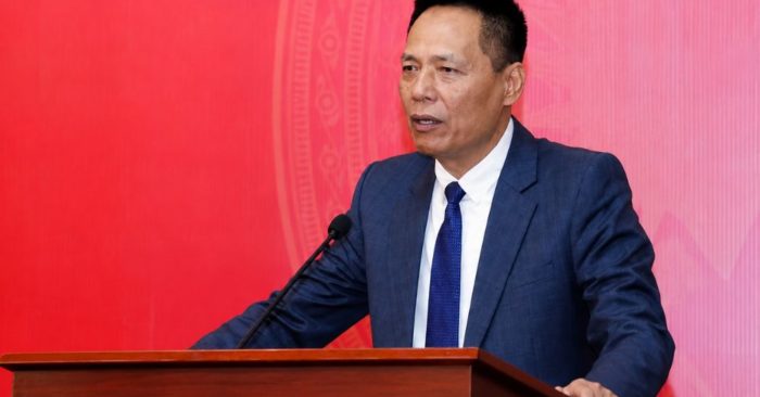 Cựu giám đốc Ban Quản lý dự án công trình Hải Phòng Tạ Viết Đông bị bắt để điều tra hành vi lạm quyền trong khi thi hành công vụ.