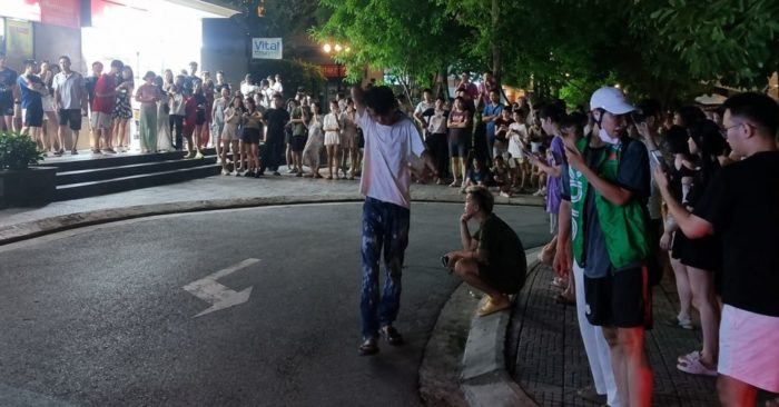 Phát hiện thi thể nam thanh niên tử vong tại chung cư ở Hà Nội, cơ quan chức năng đang điều tra làm rõ vụ việc.