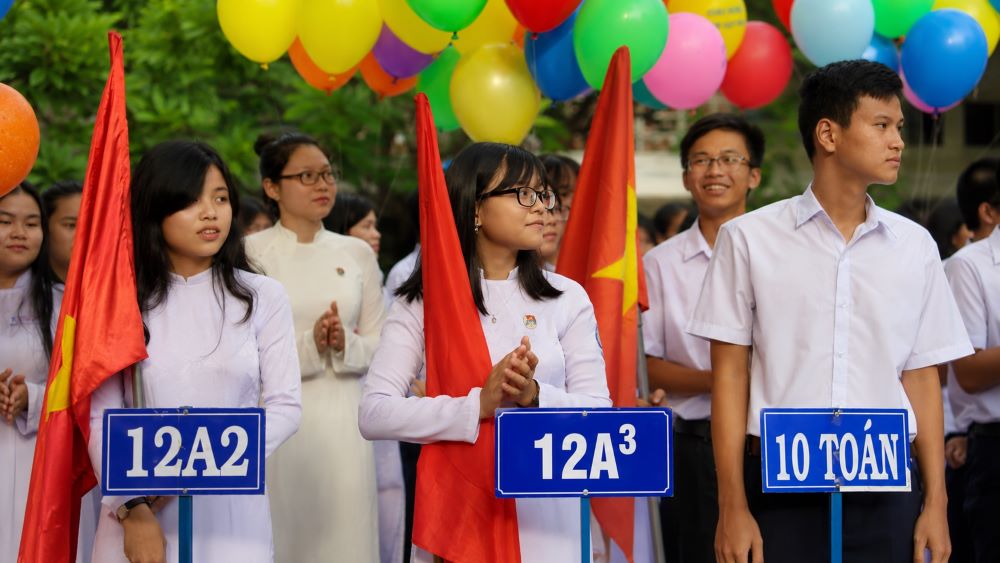 Đồng phục học sinh thay đổi hằng năm gây áp lực tài chính cho phụ huynh. Đề xuất giữ một mẫu đồng phục tối thiểu 5 năm.