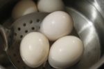 Ăn một quả trứng mỗi sáng, người cao tuổi được lợi gì
