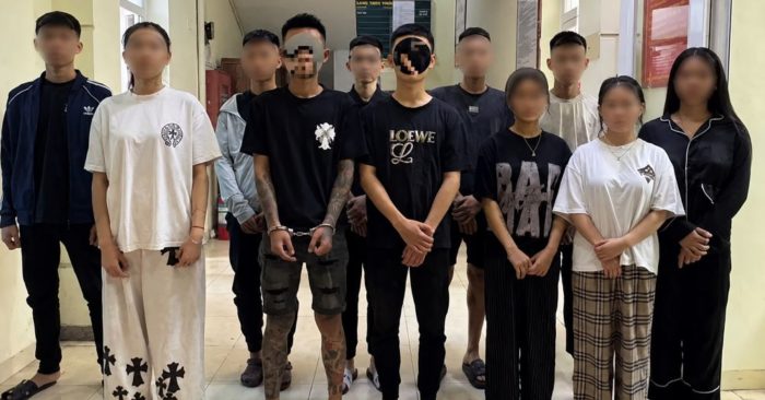 Khởi tố vụ hai nhóm đuổi chém nhau ở Hà Nội, làm rõ 14 đối tượng liên quan. Diễn biến vụ án đang được điều tra.