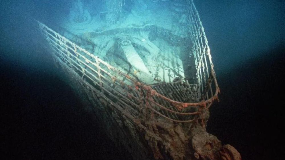 Vì sao xác tàu Titanic vẫn chưa được trục vớt sau hơn một thế kỷ? Những rào cản về độ sâu, công nghệ và bảo tồn được giải đáp.