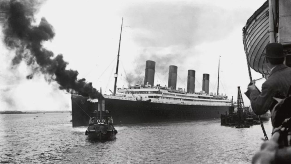 Vì sao xác tàu Titanic vẫn chưa được trục vớt? Khám phá những rào cản về kỹ thuật, pháp lý và đạo đức khiến việc này gần như bất khả thi.