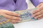 Kho bạc bơm 780.000 tỷ đồng, vì sao vẫn muốn nới trần?