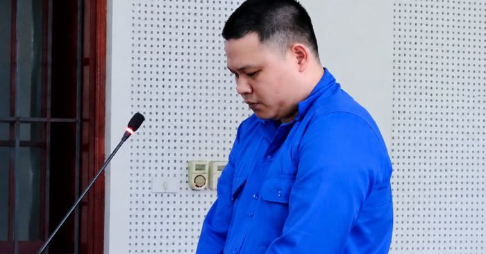 Truy sát bạn vì bị đòi nợ 350 triệu đồng, bị cáo Tâm lĩnh án nghiêm khắc. Diễn biến vụ án và lời khai tại tòa gây chú ý.