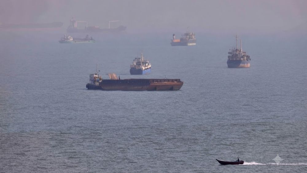 Tình thế bế tắc ở eo biển Hormuz tiếp diễn khi Iran đưa ra điều kiện mới cho Mỹ. Khám phá ngay chi tiết tiến trình đàm phán giữa Iran và Oman.