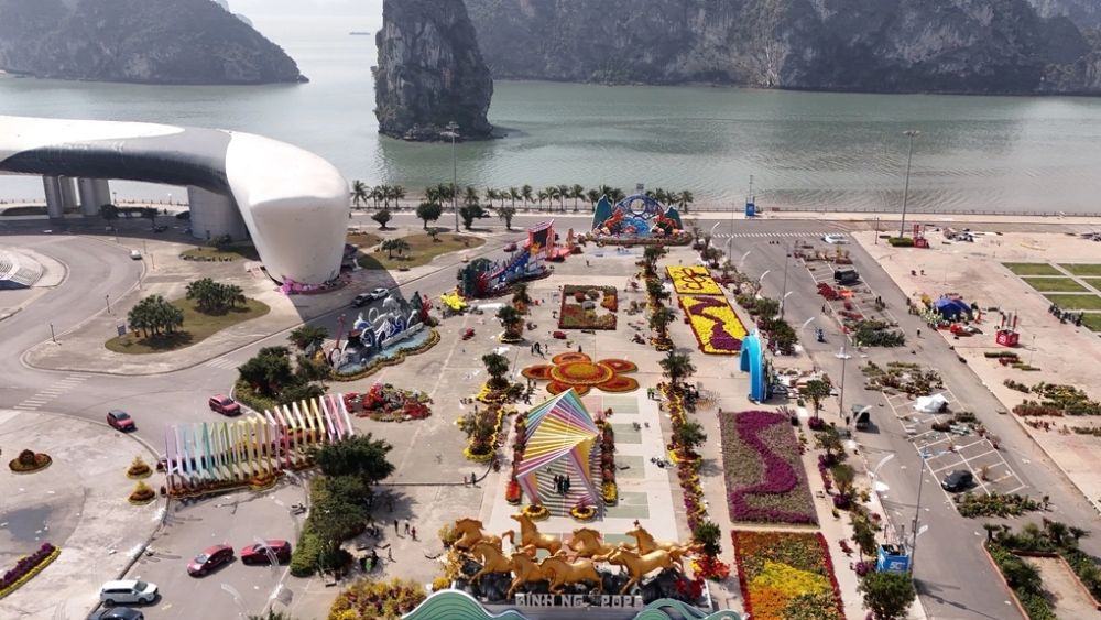 Quảng Ninh sẽ kiểm soát xây dựng ven Vịnh Hạ Long, hạn chế công trình lớn, cao tầng che khuất tầm nhìn và bảo vệ cảnh quan di sản.