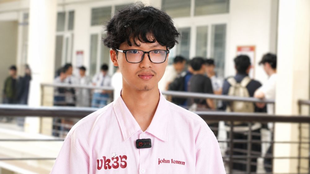 Nam sinh đạt 9 điểm Toán, IELTS 8.0 nhưng chọn ngành Văn học vì đam mê. Câu chuyện về lựa chọn đặc biệt trước ngưỡng cửa đại học.