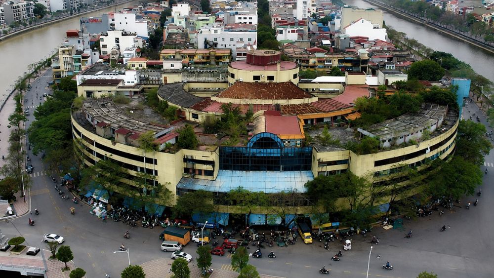 Hải Phòng trả lại vỉa hè cho người đi bộ, đồng thời nghiên cứu không gian đi bộ, ẩm thực và các khu vực phục vụ phát triển kinh tế đêm.