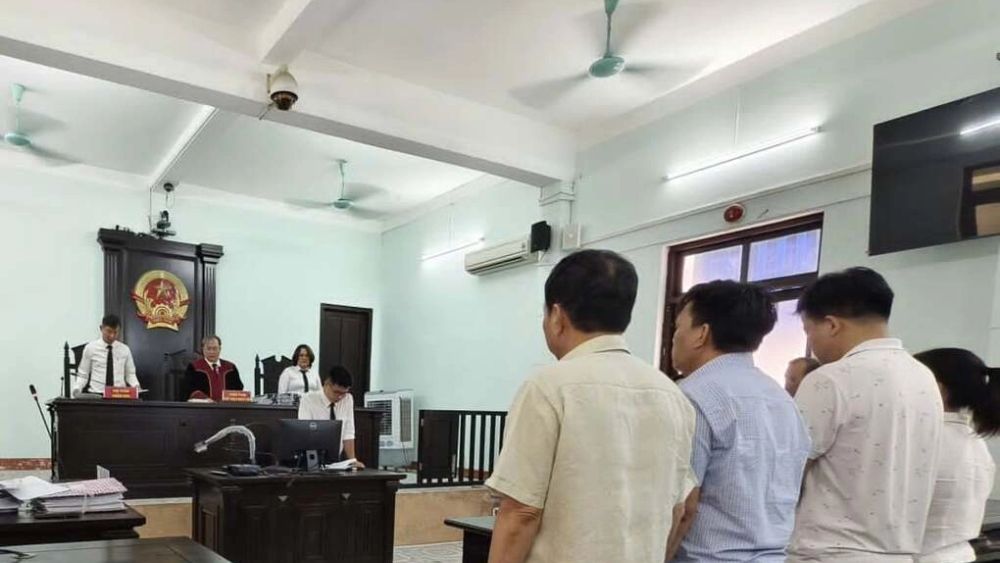 Ba cựu thẩm phán, kiểm sát viên Huế nhận án tù vì nhận hối lộ, môi giới hối lộ trong quá trình giải quyết vụ án đánh bạc.