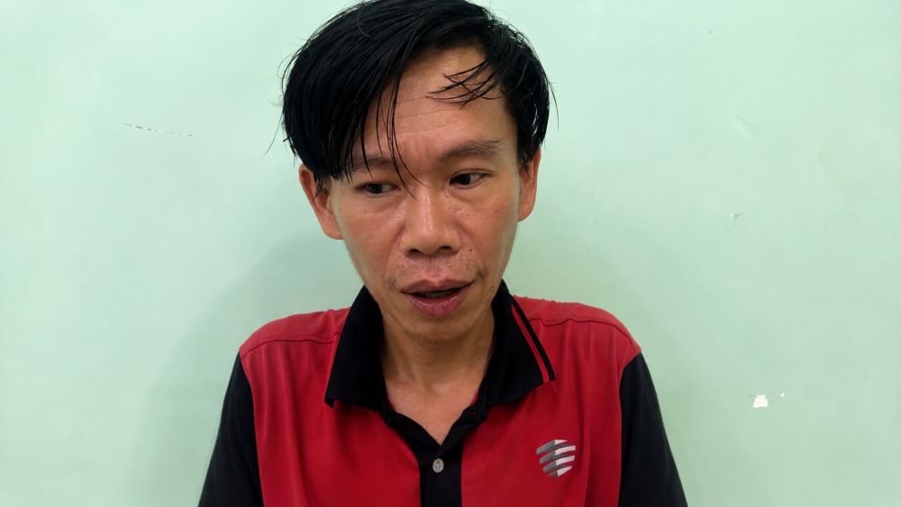 Nghi phạm Huỳnh Ngọc Hiền bị bắt sau hơn 5 năm trốn truy nã vì chém vợ, mẹ vợ và thay đổi danh tính.