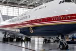 Hé lộ 28 phút nghẹt thở khi ông Trump rời Air Force One bằng xe chở đồ ăn