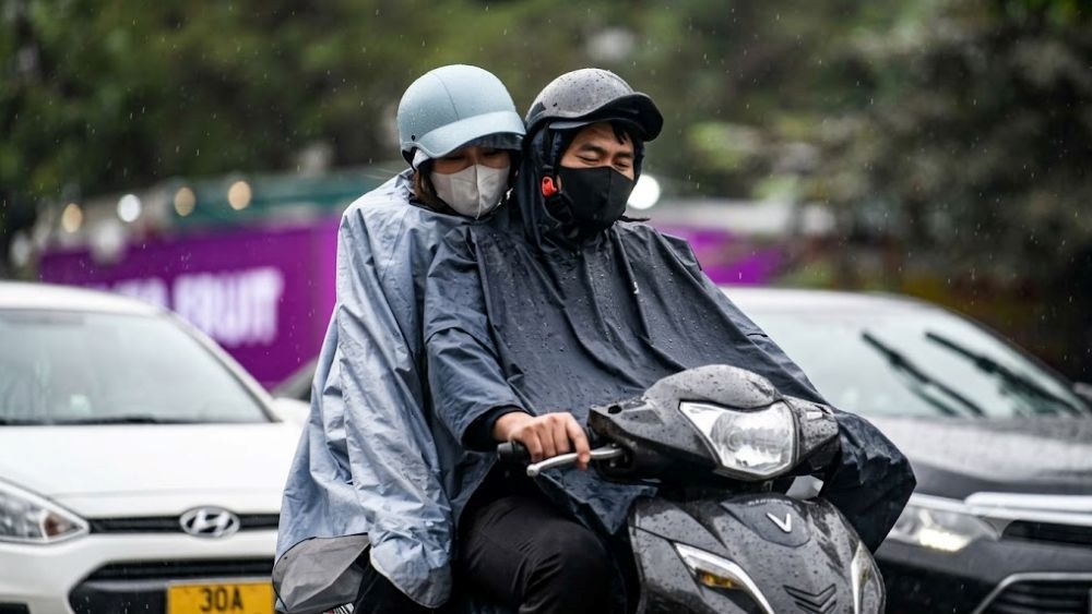 Đợt không khí lạnh đầu tiên trong năm tràn về ngày 9-9 gây mưa dông, hạ nhiệt tại Bắc Bộ và Trung Bộ. Cập nhật ngay diễn biến thời tiết