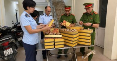Kiểm tra dịp Trung thu, phát hiện 200 bánh không rõ nguồn gốc