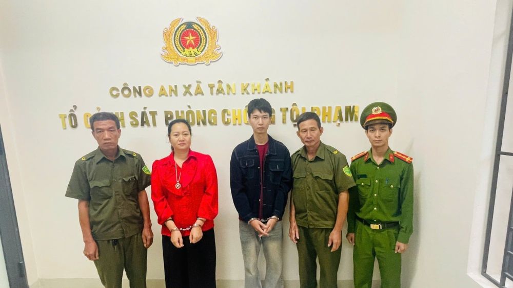Hai mẹ con ở Thái Nguyên bị bắt để điều tra sau khi hành hung người phụ nữ mắc bệnh tâm thần, gây thương tích 11%.