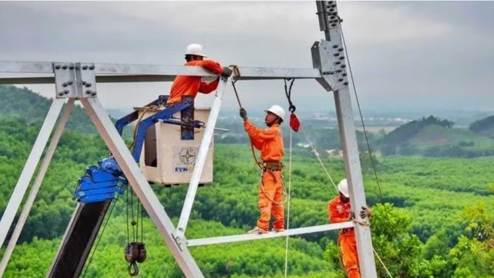 EVN lãi 20.828 tỷ đồng trong nửa đầu năm 2026, nhờ doanh thu tài chính tăng, tỷ giá thuận lợi và chi phí tài chính giảm mạnh.