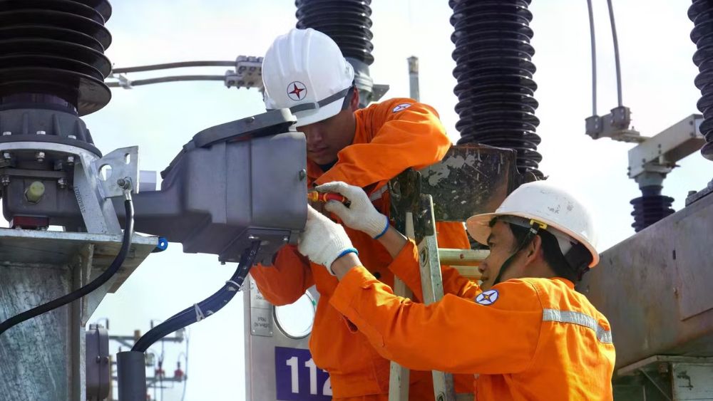 : EVN lãi hơn 20.800 tỷ đồng trong nửa đầu năm 2026, nhưng nhu cầu vốn đầu tư nguồn và lưới điện vẫn rất lớn.