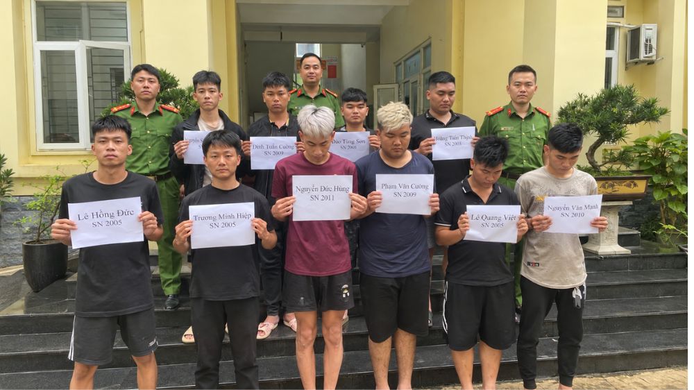 Công an Hải Phòng điều tra, truy xét nhóm đối tượng dùng hung khí tấn công người dân tại phường Hải An. Vụ việc đang được làm rõ.