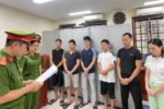 Những hộp mực mang nhãn hiệu quen thuộc và đường dây phía sau