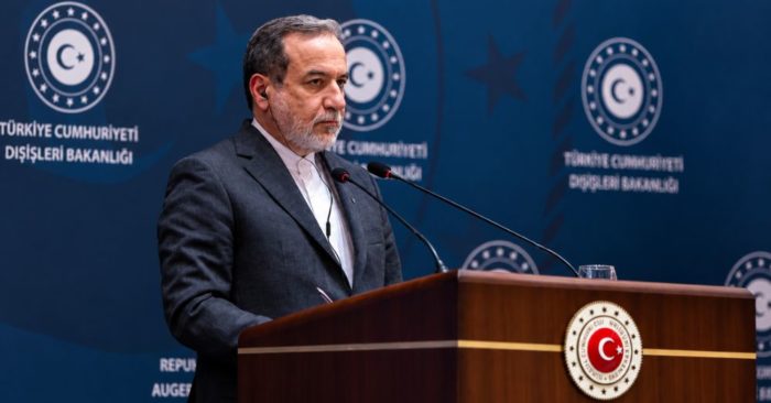 Mỹ và Iran trao đổi 3 tiếng tại New York bên lề kỳ họp Liên hợp quốc, mở ra cơ hội ngoại giao sau nhiều tháng căng thẳng.