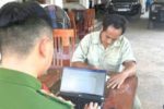 Đâm em trai tử vong, người đàn ông trốn rừng một tháng rồi ra đầu thú