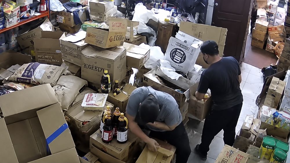 Hà Nội tạm giữ nghi phạm hành hung nam nhân viên giao hàng, khiến nạn nhân gãy xương mũi, gò má và tổn thương mắt trái.