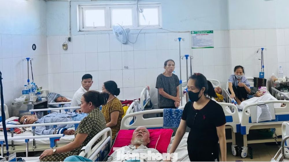 Bệnh nhân điều trị đột quỵ trong bối cảnh cảnh báo không tự dùng An Cung thay thế cấp cứu và điều trị chuyên khoa.