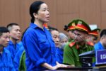 Những món quà và những lần tạo điều kiện